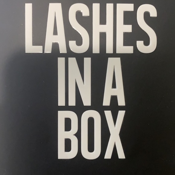 Eyelashes - Picture 3 of 4